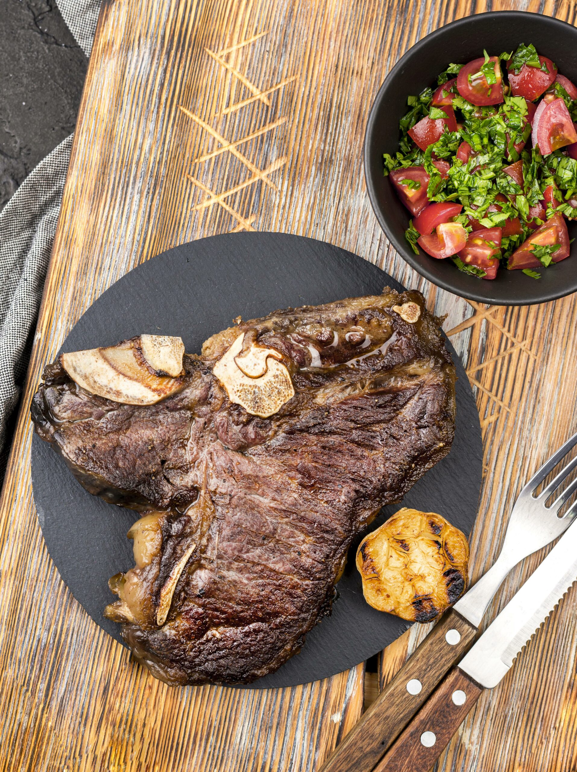top-view-steak-with-salad